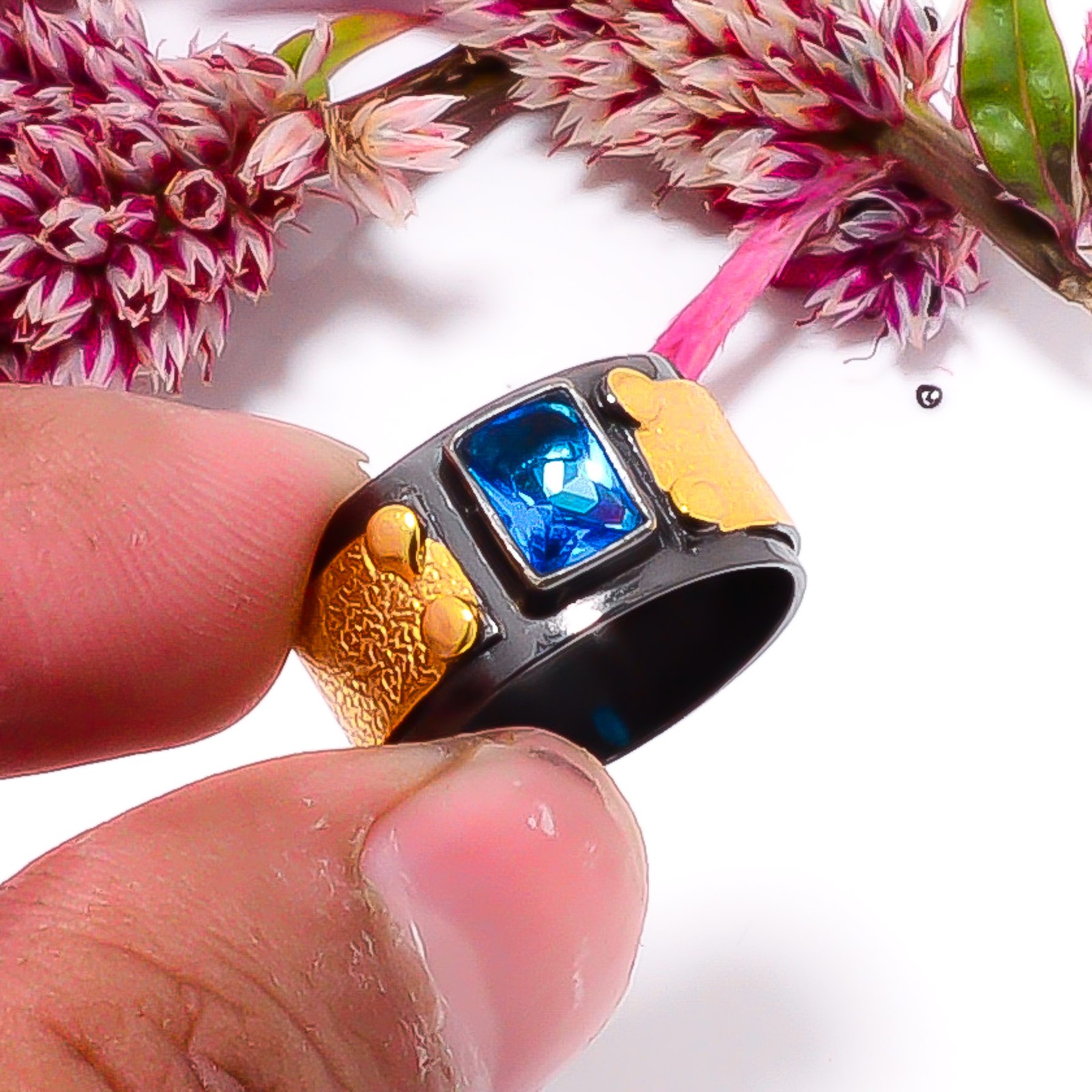 London Blue Topaz Black And Gold Plated 925 Sterling Silver Ring s.6.5 Sku37