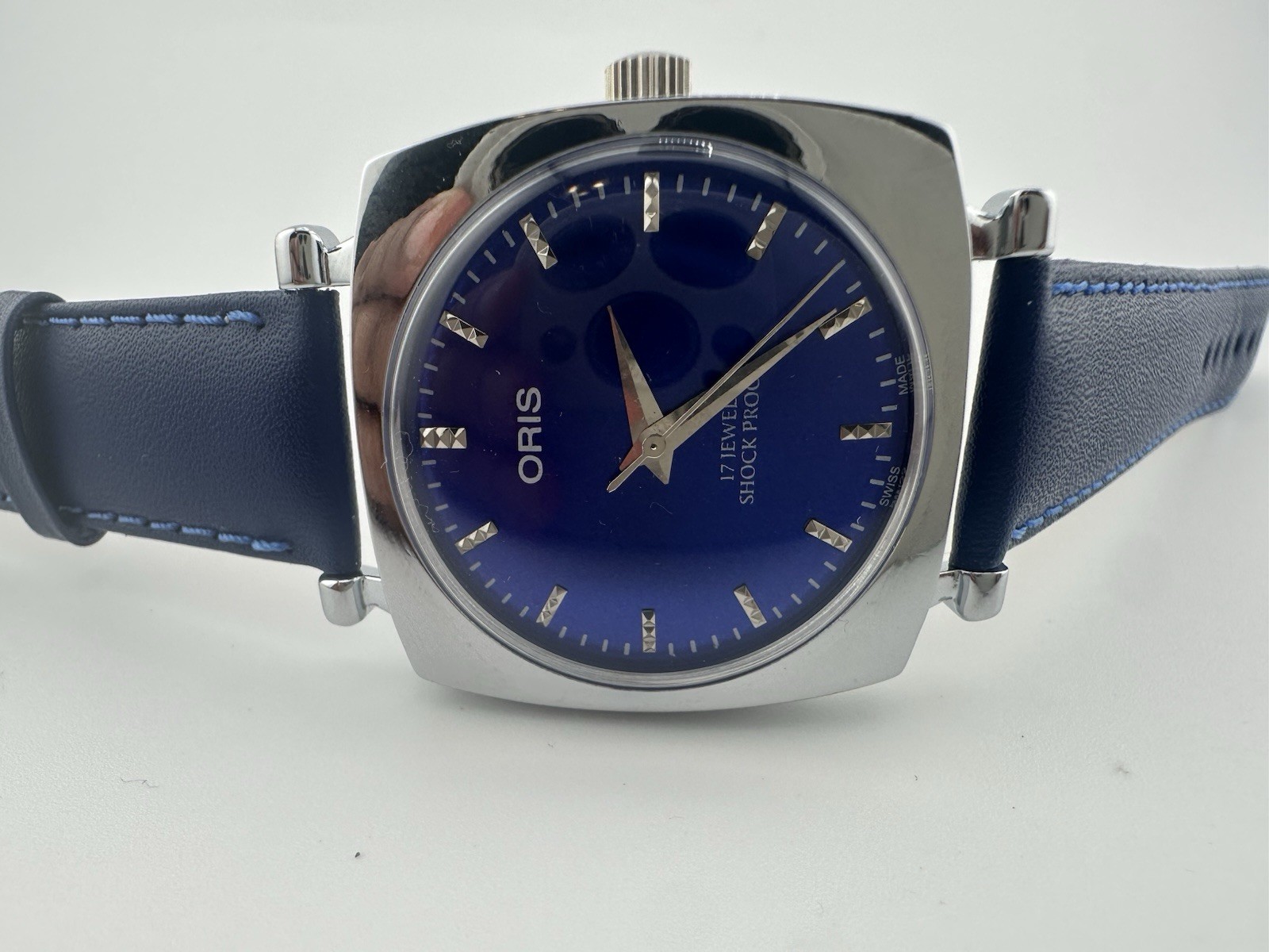 VINTAGE ORIS Swiss Hand-Wind Mechanical 17 J Men’s Wristwatch