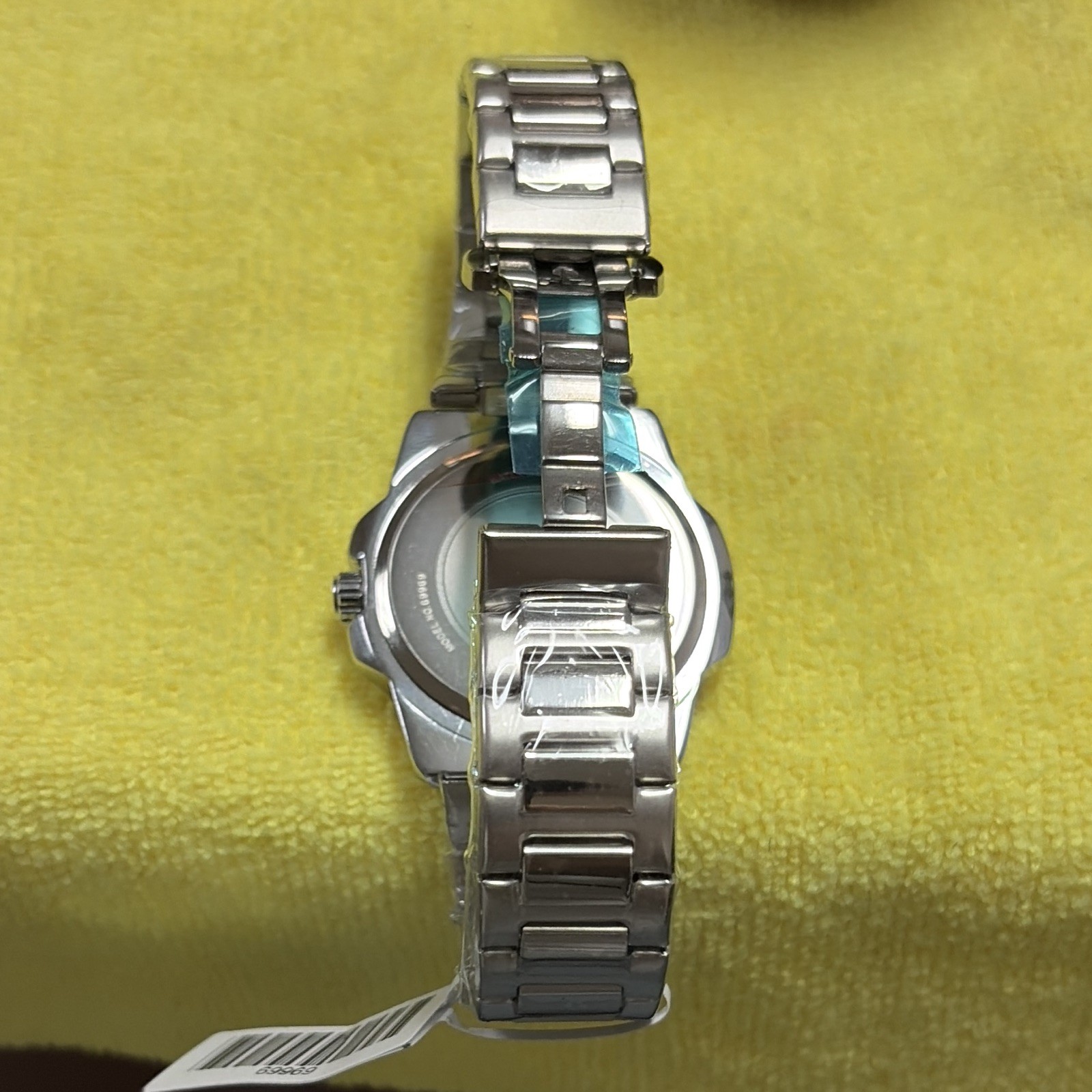 Invicta Men’s Quartz Analog Silver Dial Steel Bracelet WR 30m 44-47.9mm