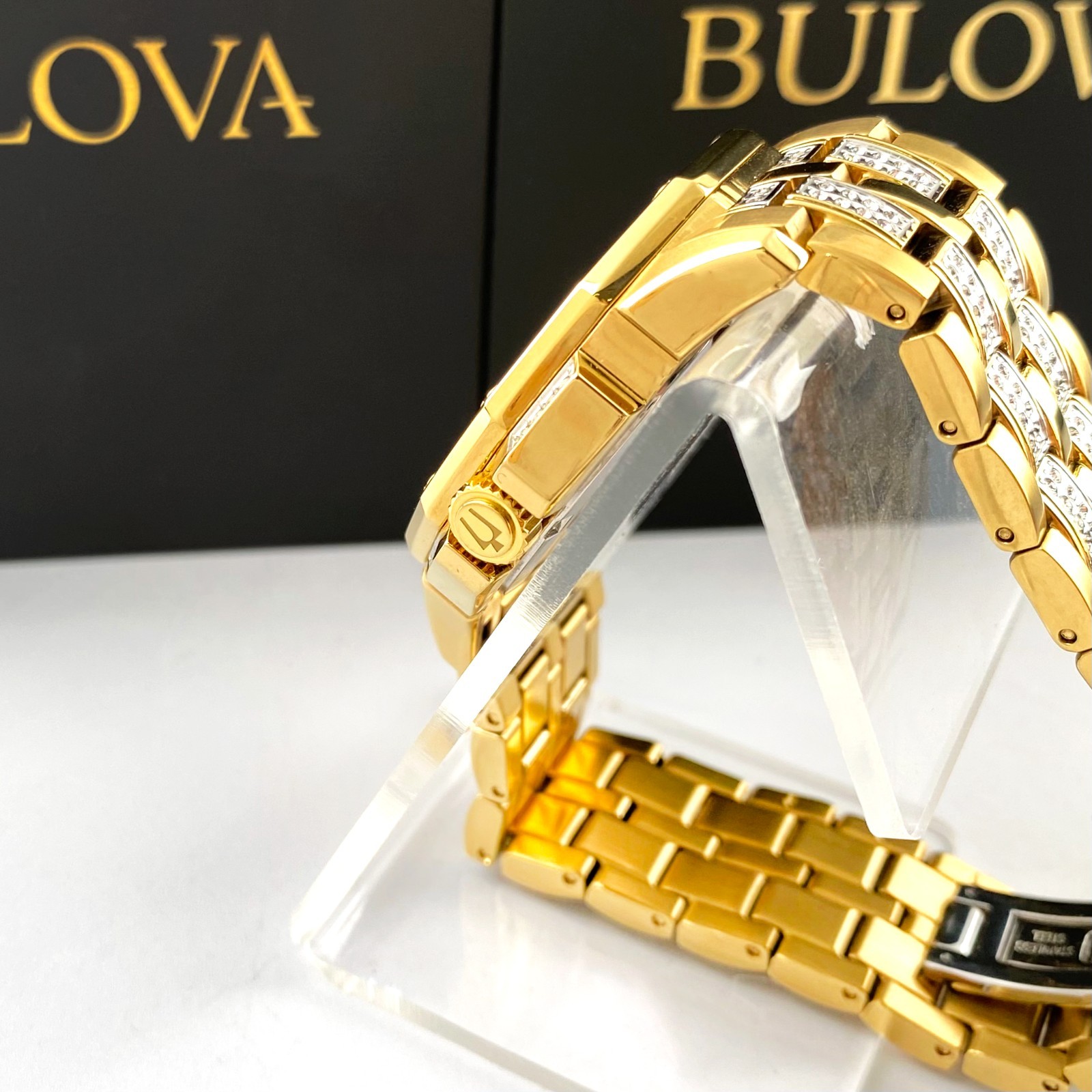 Bulova Octava 98C126 Quartz Watch 41.5mm Crystal Dial Gold-Tone Men’s Watch