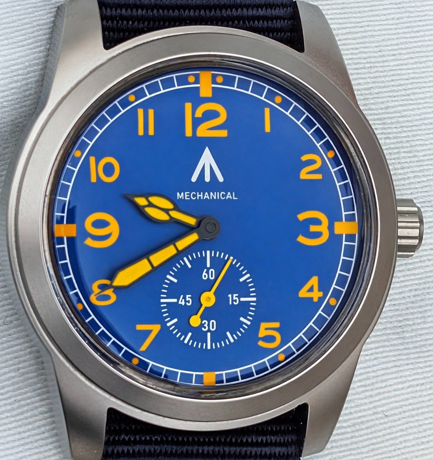 Mechanical Dirty Dozen Military watch Blasted Stainless steel blue 39mm