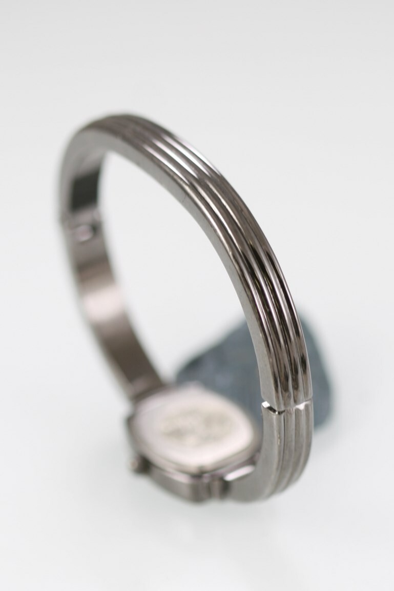 LA Express Women Watch Stainless Steel Black WR Clip Battery White Quartz