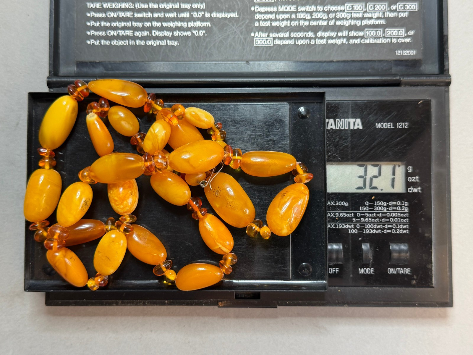 Vintage Baltic Butterscotch Amber Necklace Egg Yolk Honey Oval Beads 32.1g 60cm