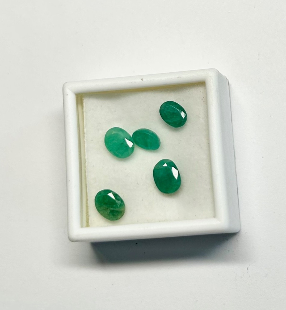 Loose Colombian Emerald Lot, Natural Oval Cut Gemstones Lot of 5, 5.26ct total