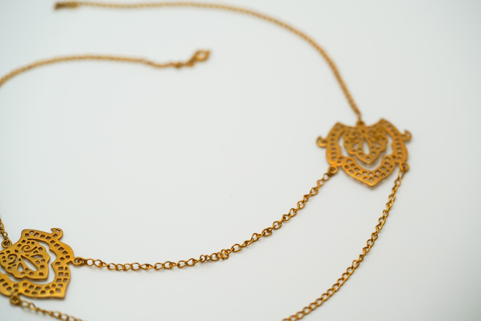 Vintage Gold Ornate Style Necklace 18.5″ & Earrings 6.6cm JB28