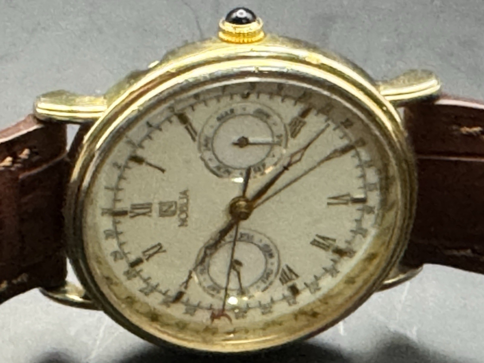 Vintage Citizen Noblia Triple Calendar Mens Quartz Watch caliber 6355 G30151