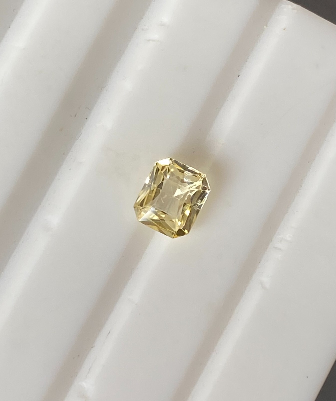 Yellow Sapphire 0.82 Carat, Excellent Cut Octagon Calibrated, Natural Sapphire
