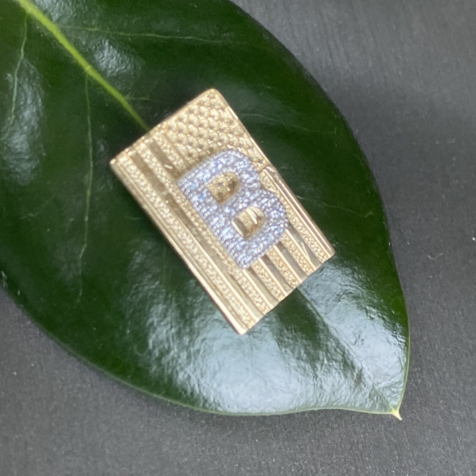 Vintage Diamond Pendant Remember 09/11/2001 B Initial 14K Yellow Gold USA Flag