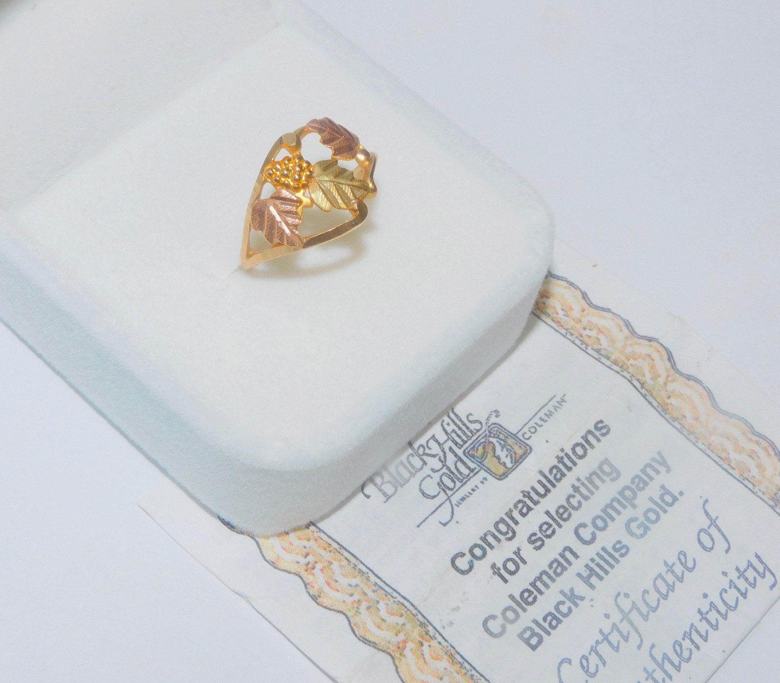 Black Hills Gold 10k Three Leaf Diamond Cut Ring Size 7