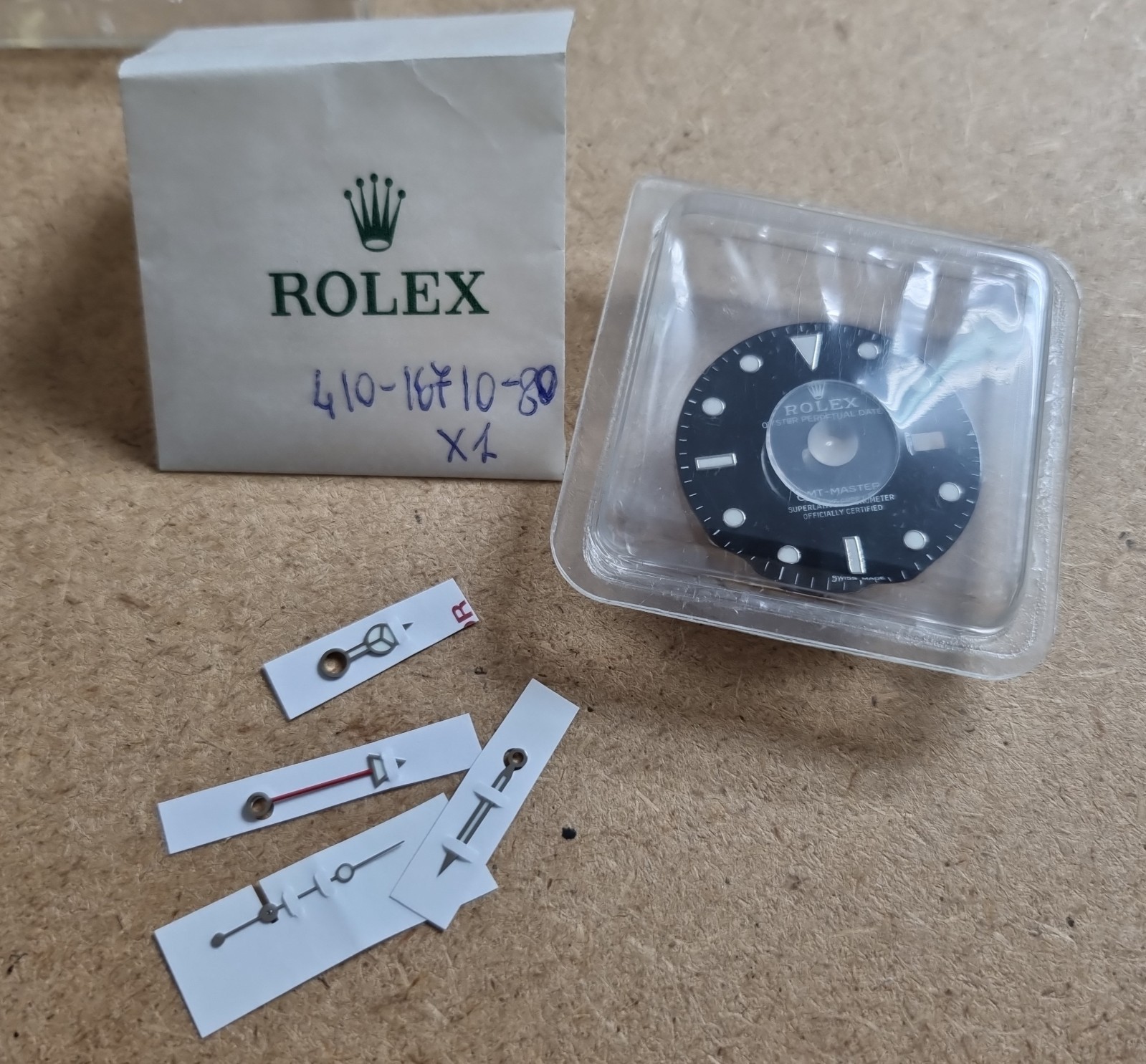 Rolex B13/16758-811-K1 Black dial Gmt Master 16700 complete hands set new