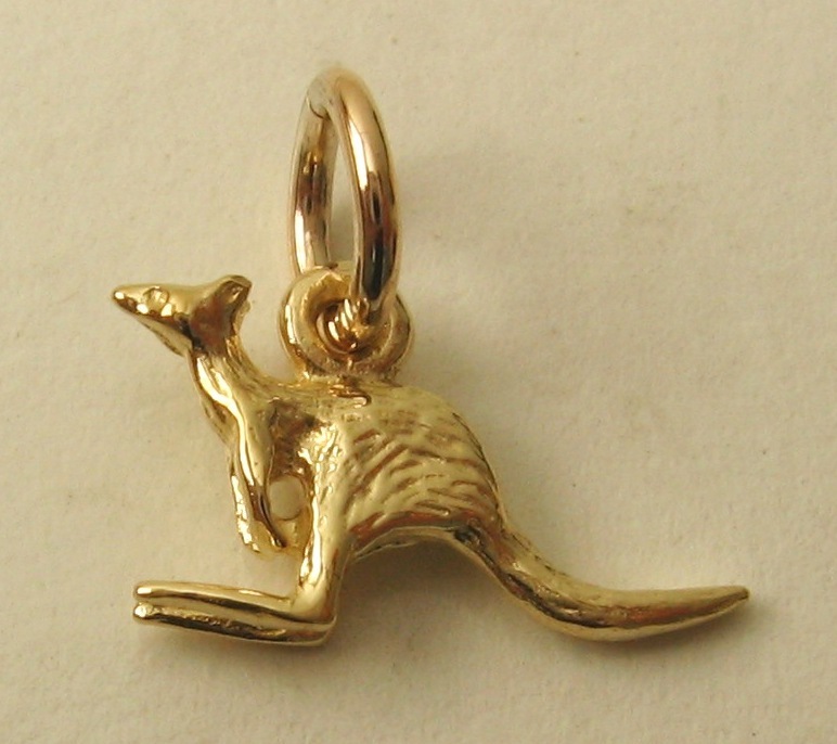 SOLID 9K 9ct Yellow GOLD 3D KANGAROO JOEY AUSTRALIAN ANIMAL Charm/PENDANT