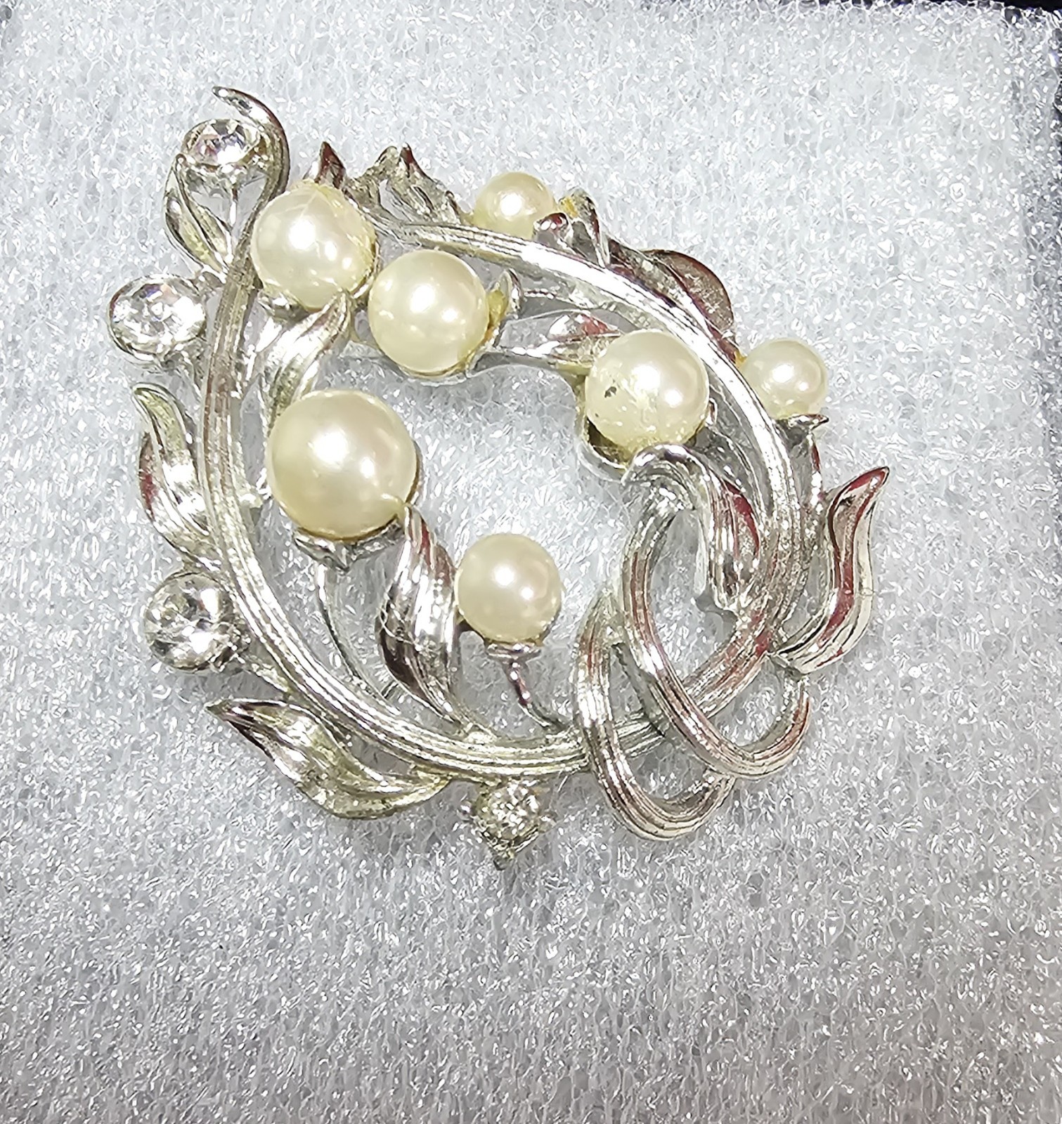 Beautiful Vintage 3 Pc. Set High Quality Costume Clip Earrings And Broach Pin…