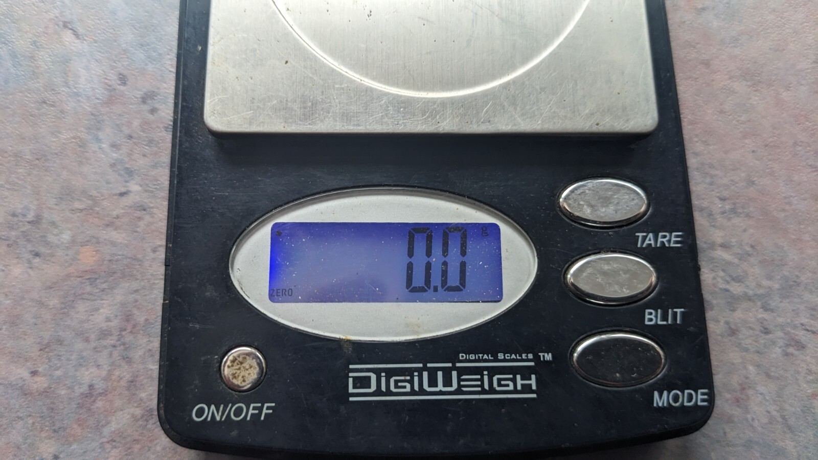 DigiWeigh 1000BX Digital Scale jewelers,kitchens 600GR,21.2OZ,386DWT,19.2OZT.