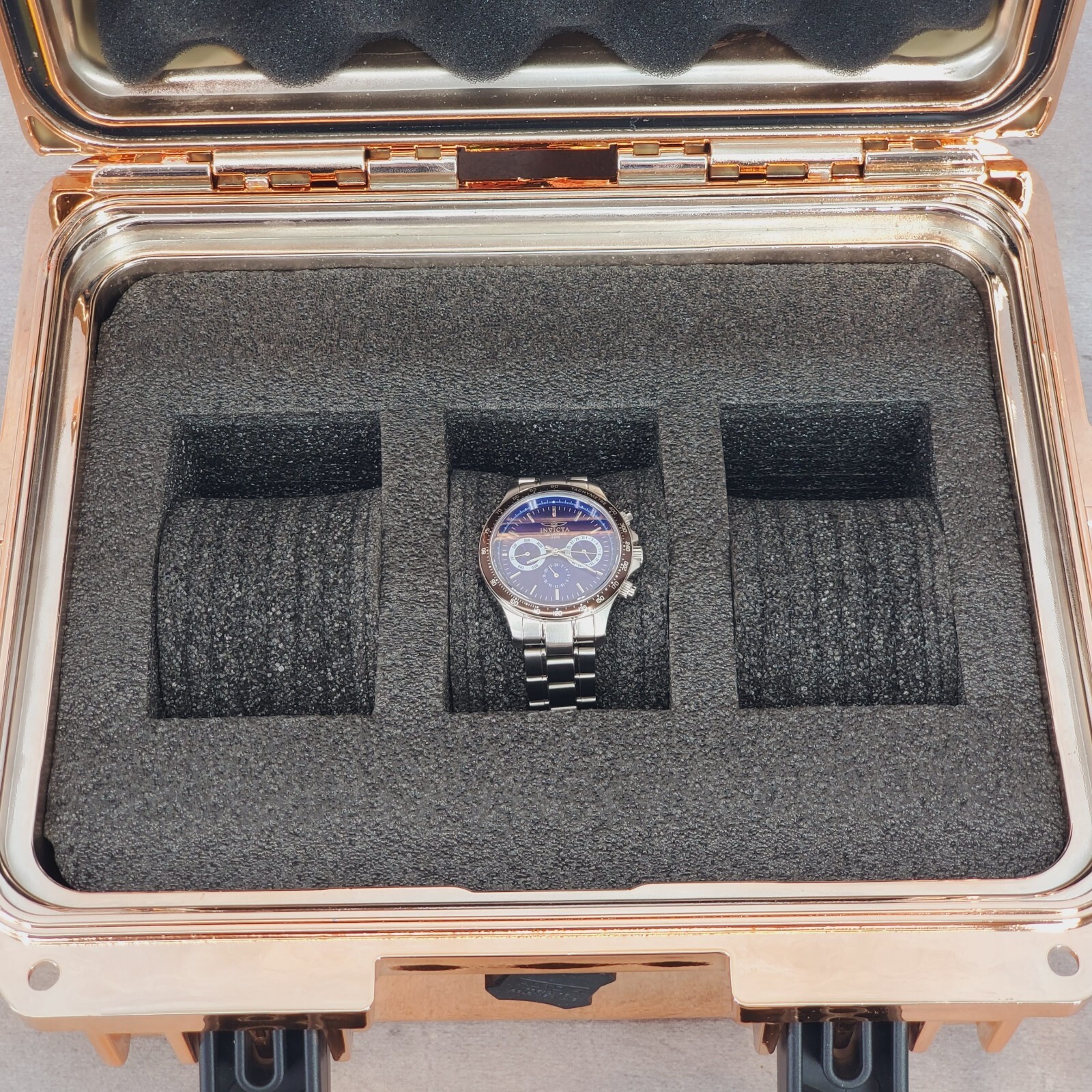Rare Invicta Watch Model 2902 Tachymetre Limited Edition – 3 Slot Case Rose Gold