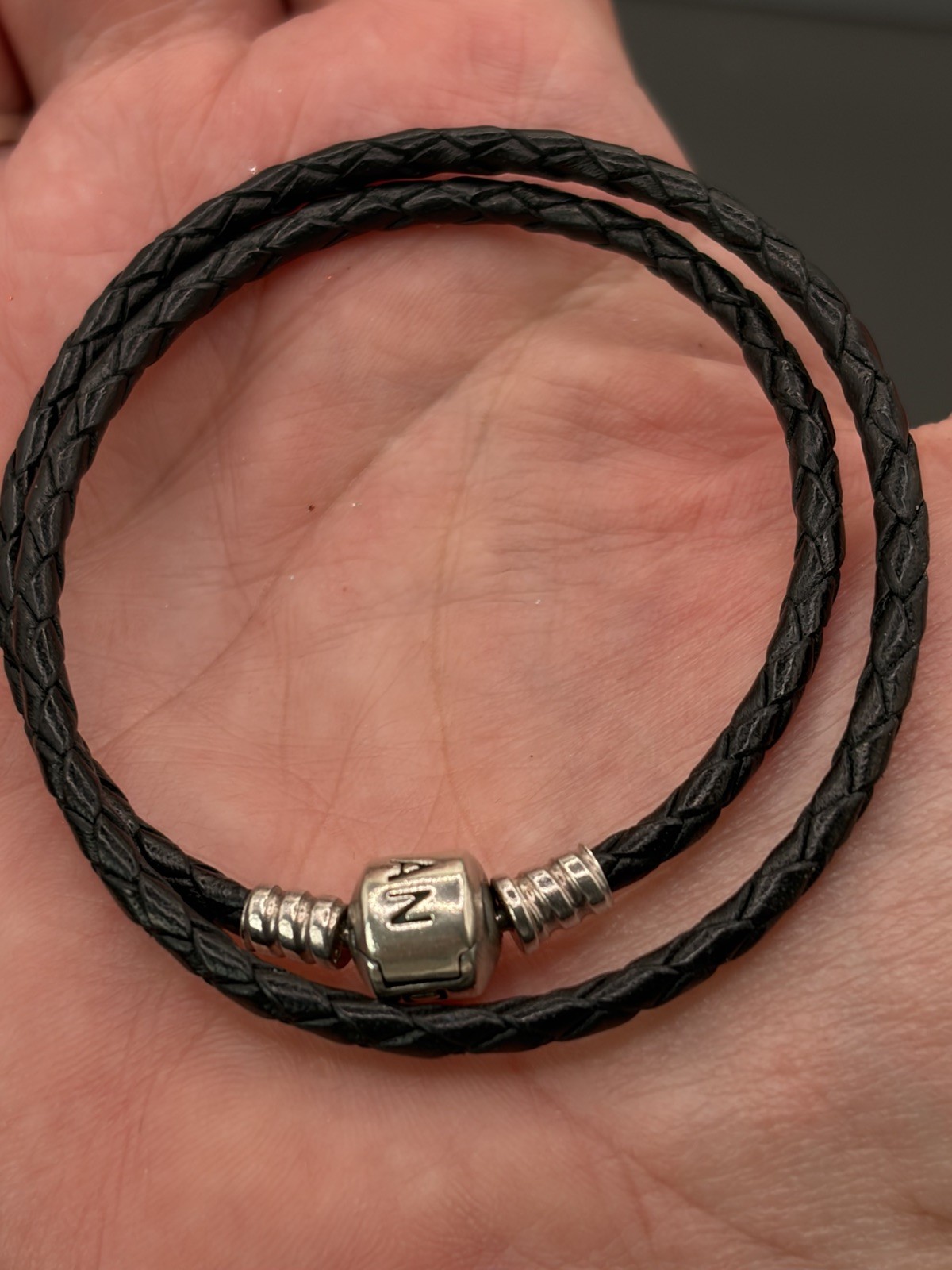 Pandora Moments Double Leather Black Wrap Bracelet Barrel Clasp – 36 cm