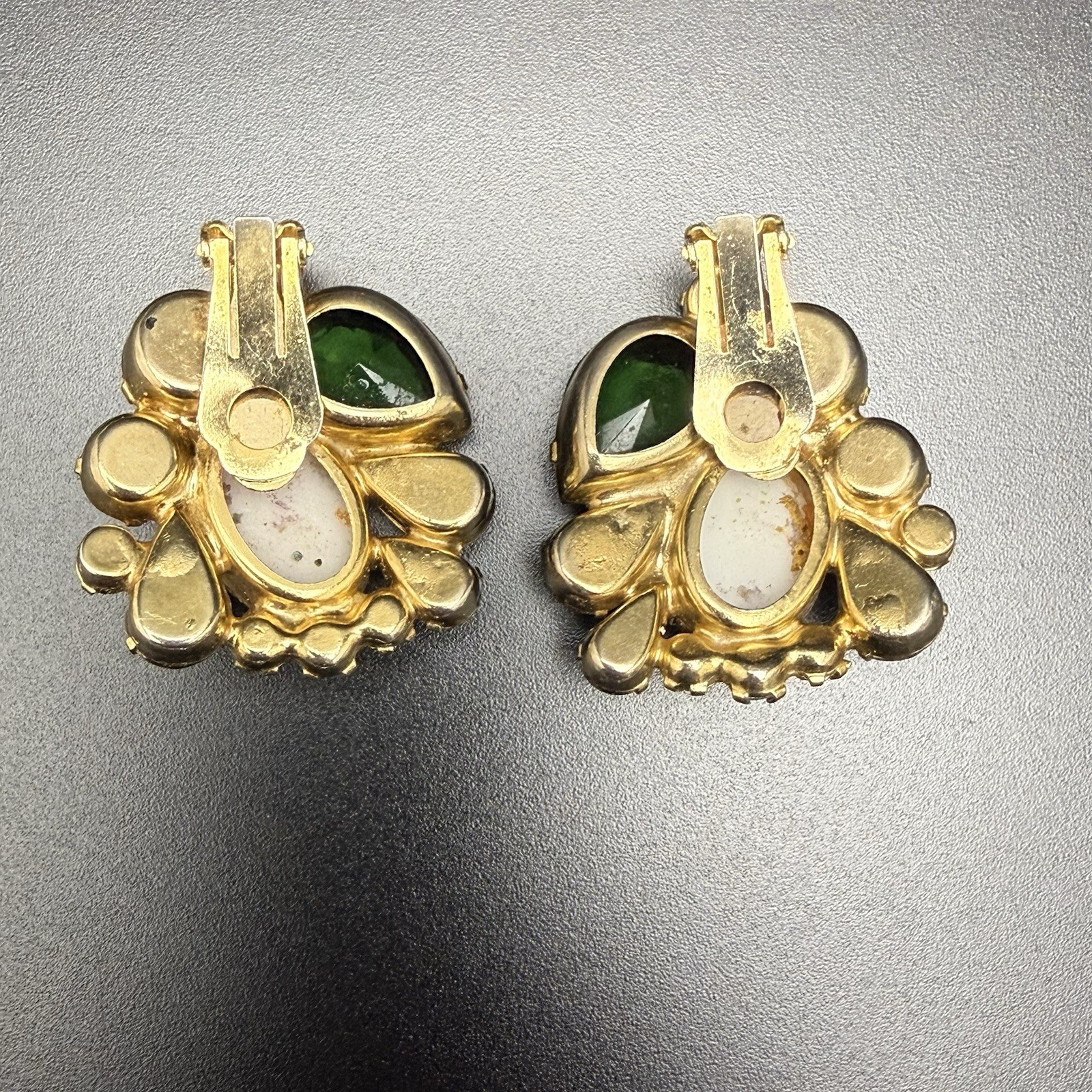 Vintage Juliana D&E Stipple Easter Egg Bracelet Brooch Clip Earrings Book Set