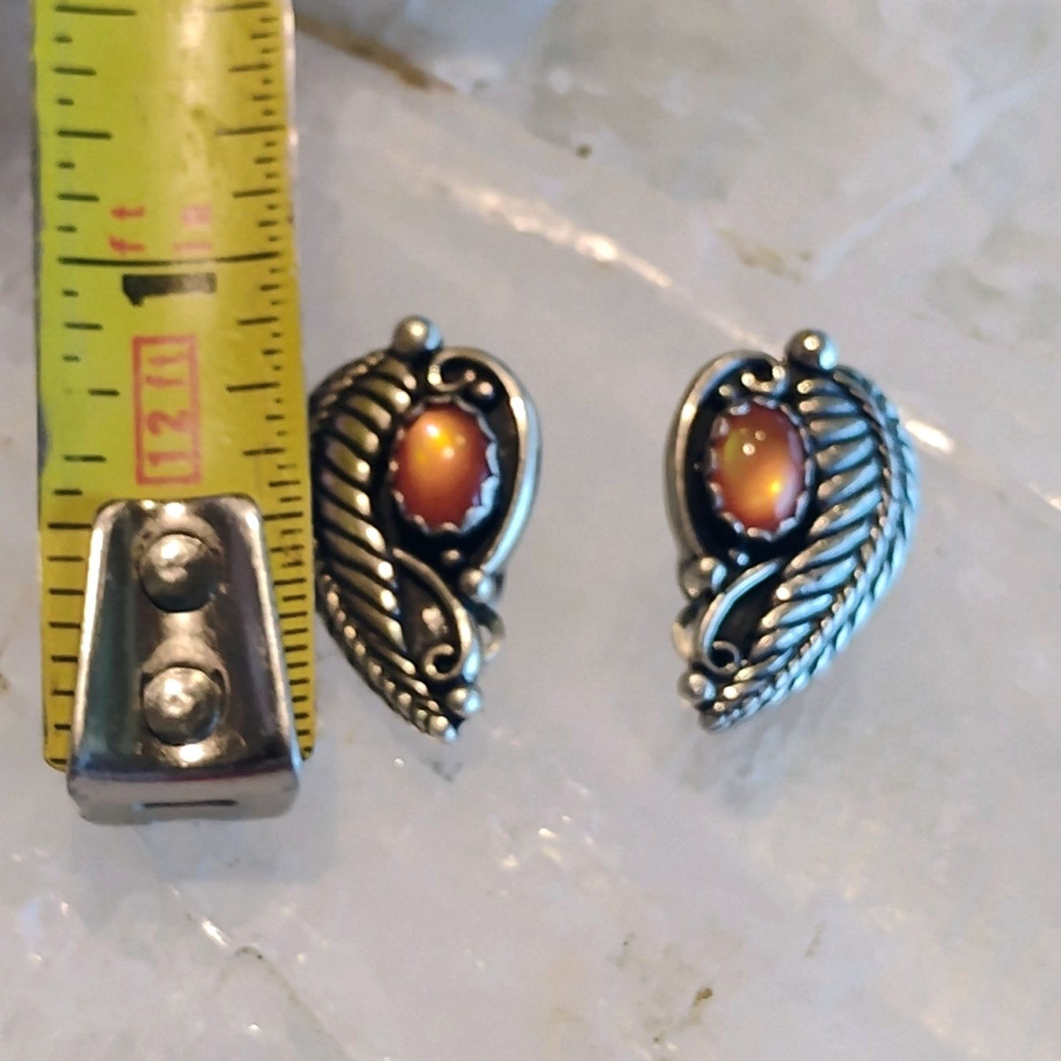 Vtg Wheeler Manufacturing Native Sterling Silver Orange MOP Clip-on Earrings