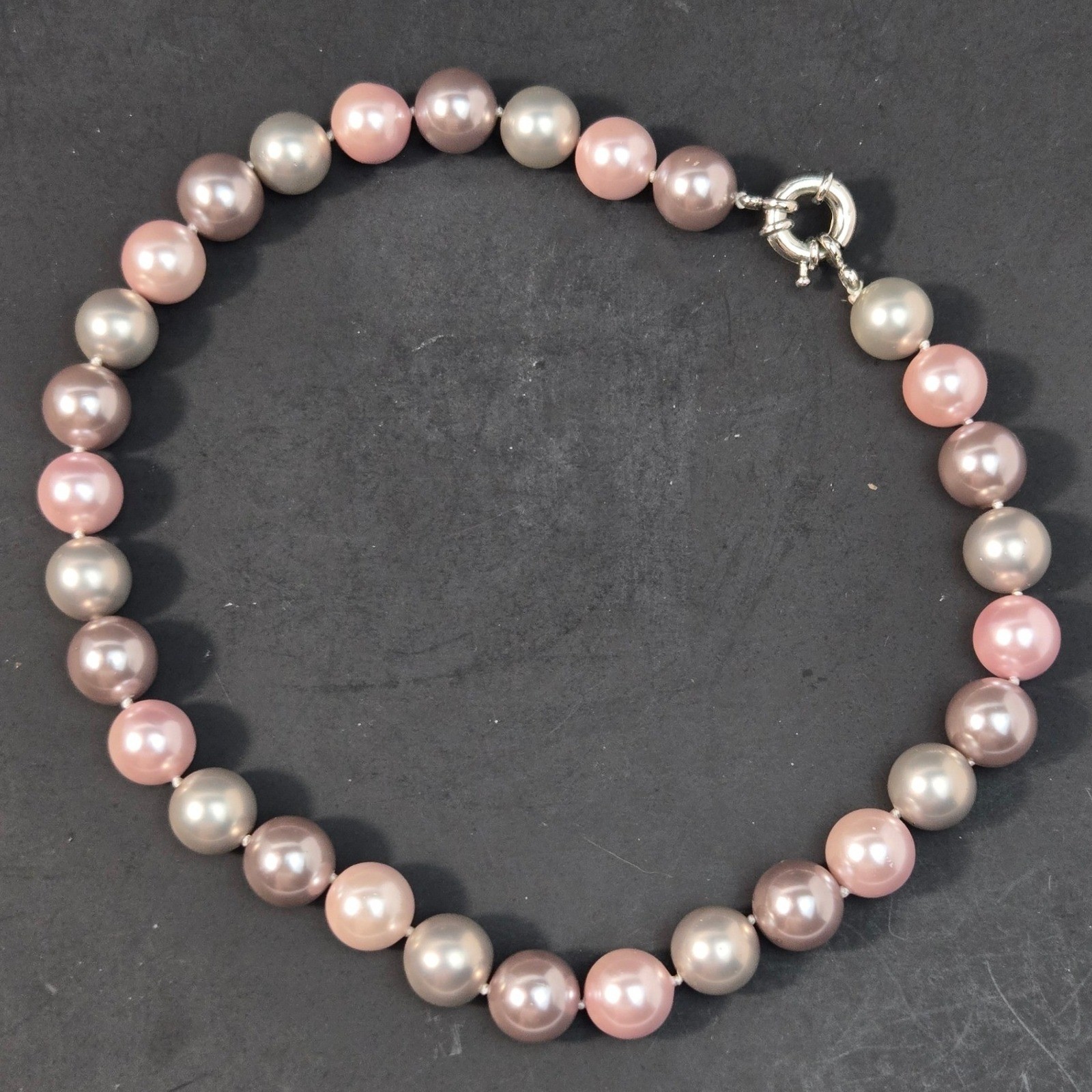 Pink Mauve Cream Faux Pearl Knotted Necklace Silver Tone Spring Clasp 16.5 In