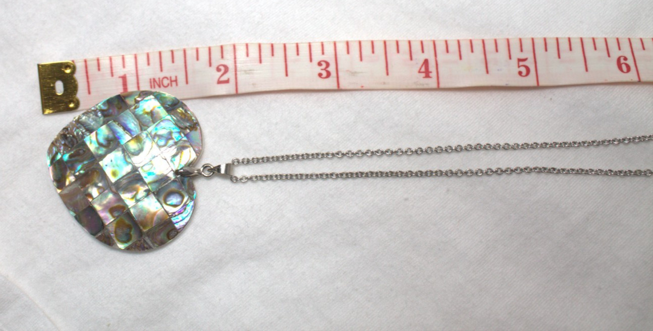 Abalone shell Heart Pendant 100% shell mosaic pattern with silver tone chain