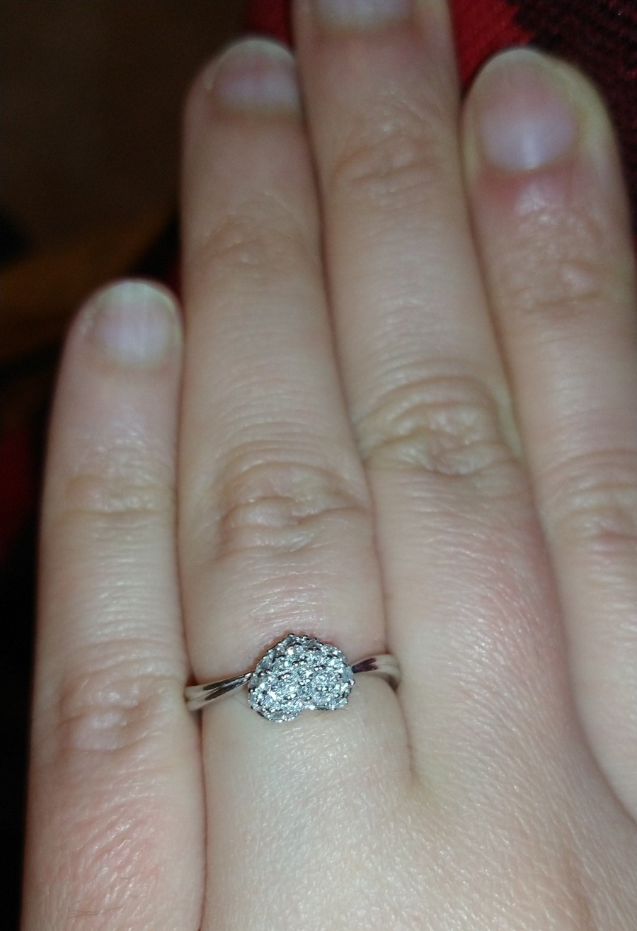 Solid 18k white gold (nickel-free) 0.24 ct natural diamond ring 2.96 gms sz 5