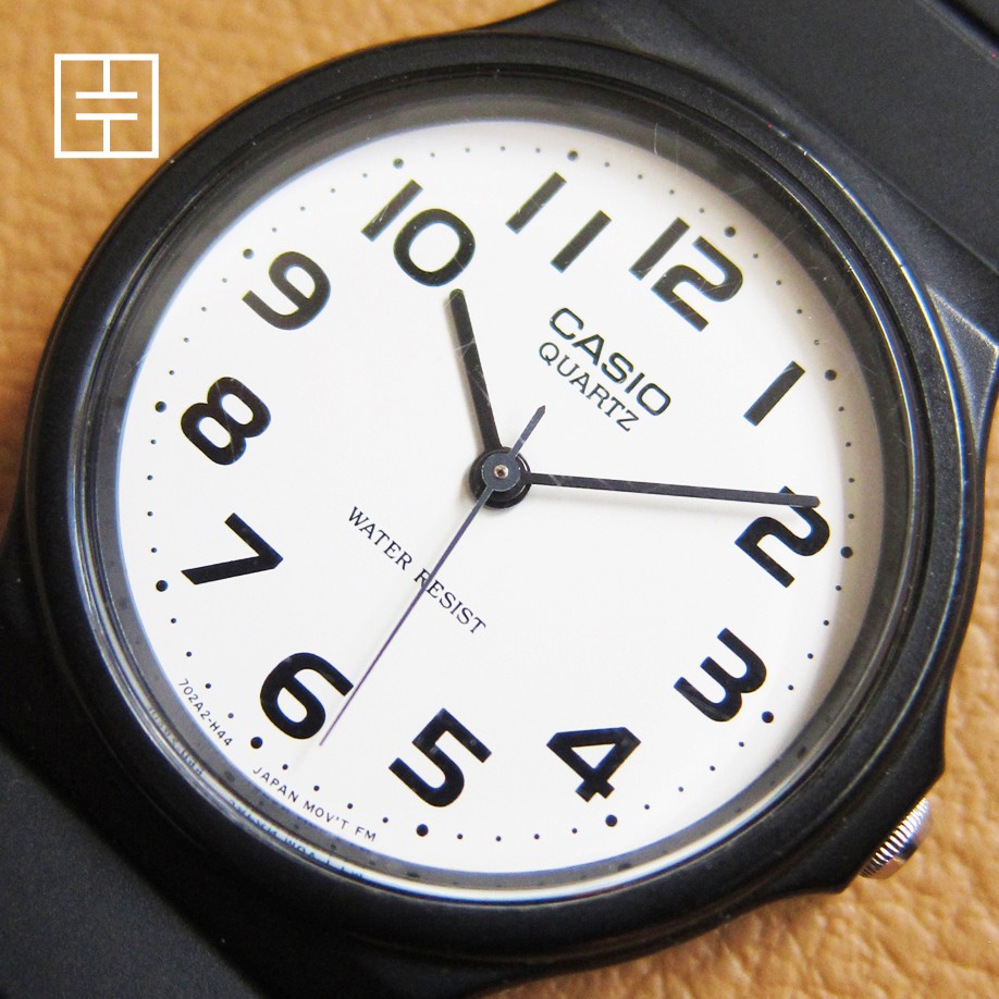 CASIO MQ-24 Unisex Quartz Watch w/ White Dial & Arabic Numerals