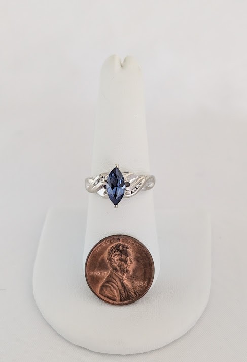 Sapphire & Diamond 10K Gold 3.1 Grams Retail Price $1499 Make Me An Offer!