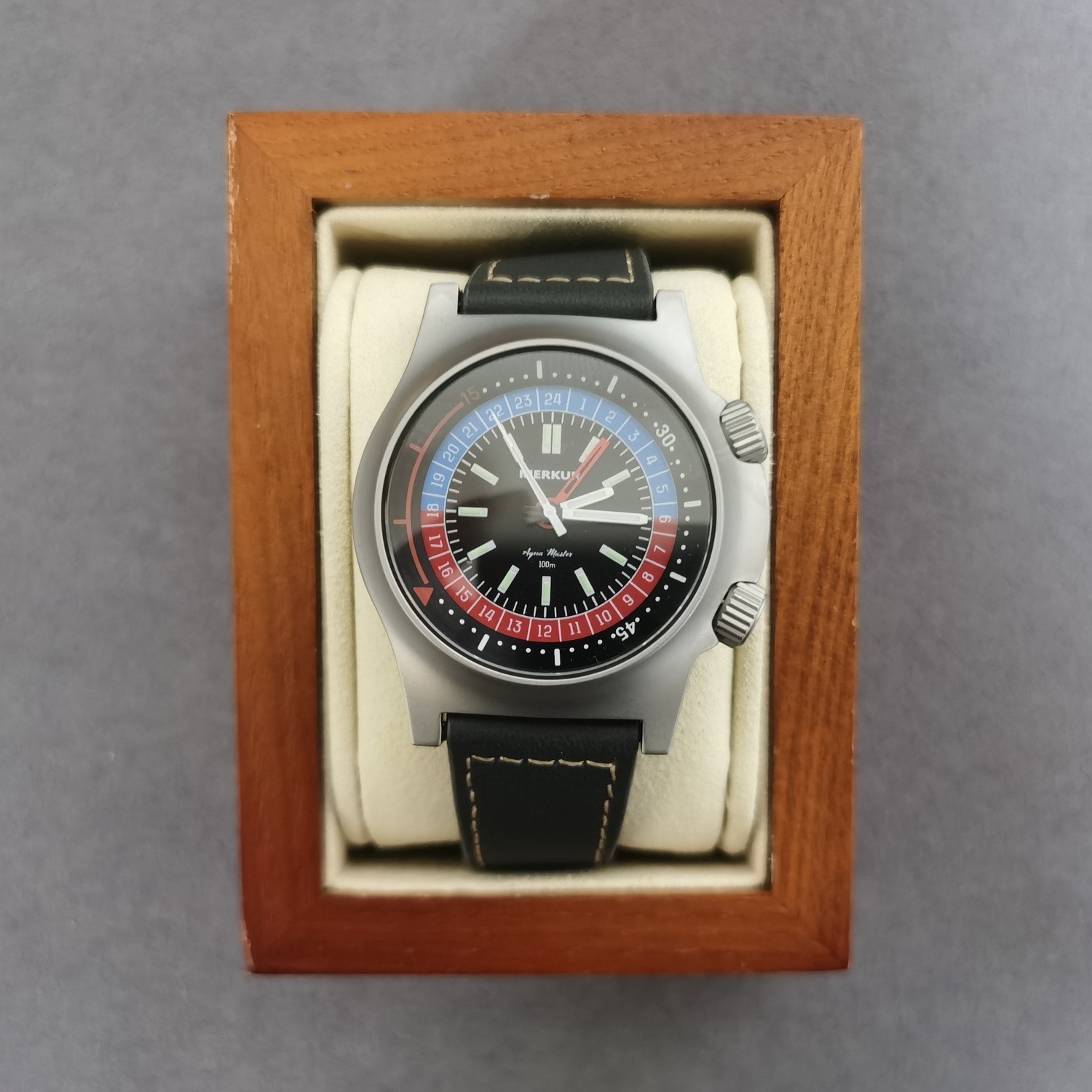 Merkur Men Automatic Watch 38MM Mechanical Wristwatch Waterproof Sapphire ST16