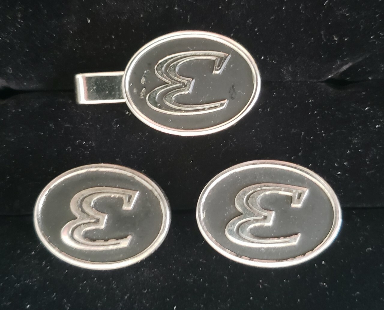 FINAL SALE vintage mid century cuff link tie bar set black silver E 3