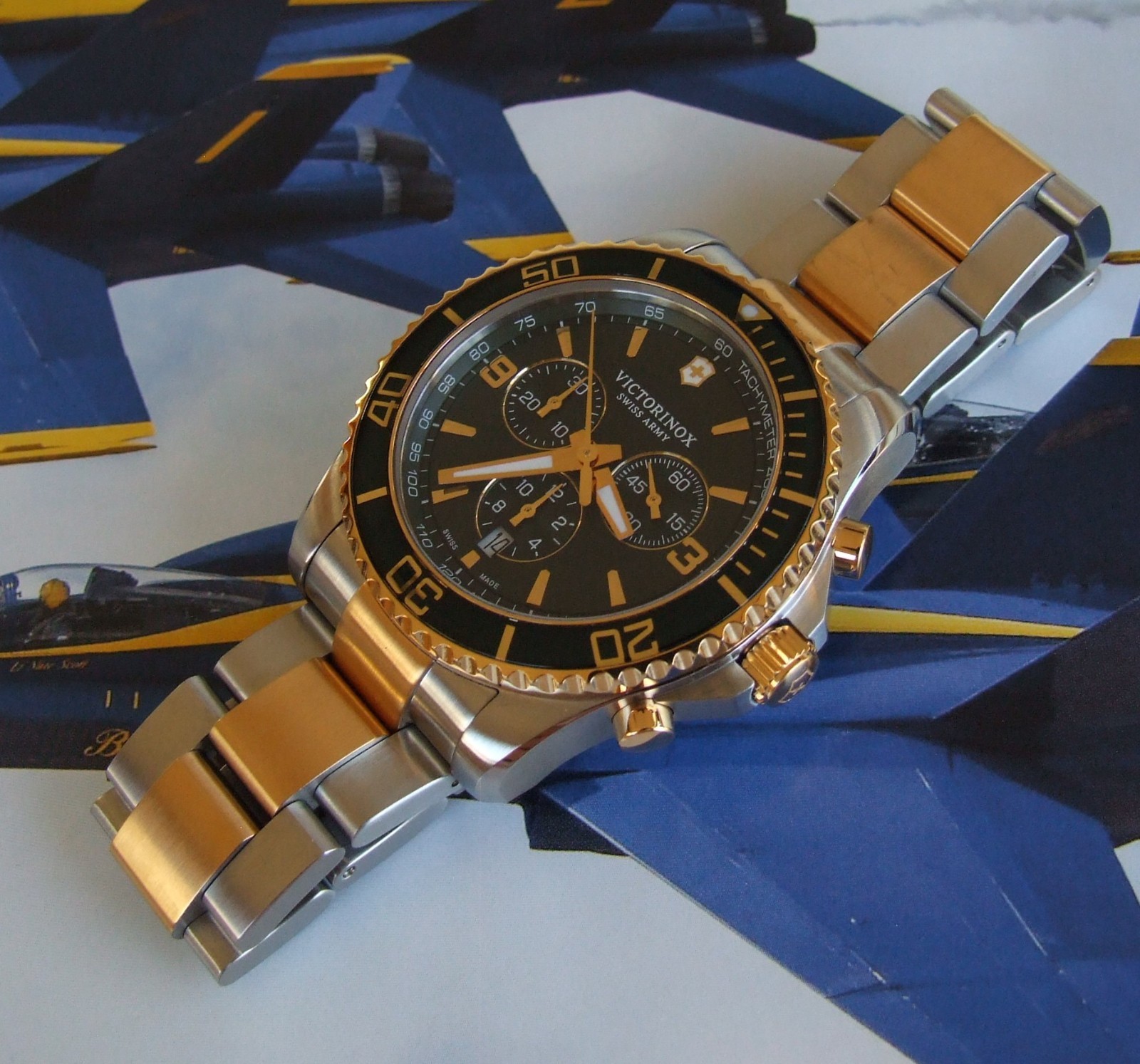 VictorINOX SWISS ARMY~MAVERICK GS GREEN/GOLD CHRONOGRAPH~Ratchet Bezel~43mm~LNEW