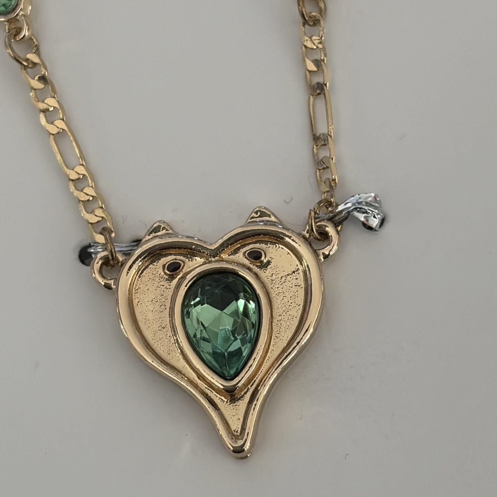 Shrek Fiona Heart Necklace Replica New Hot Topic Necklace Jewelry Heart NWT