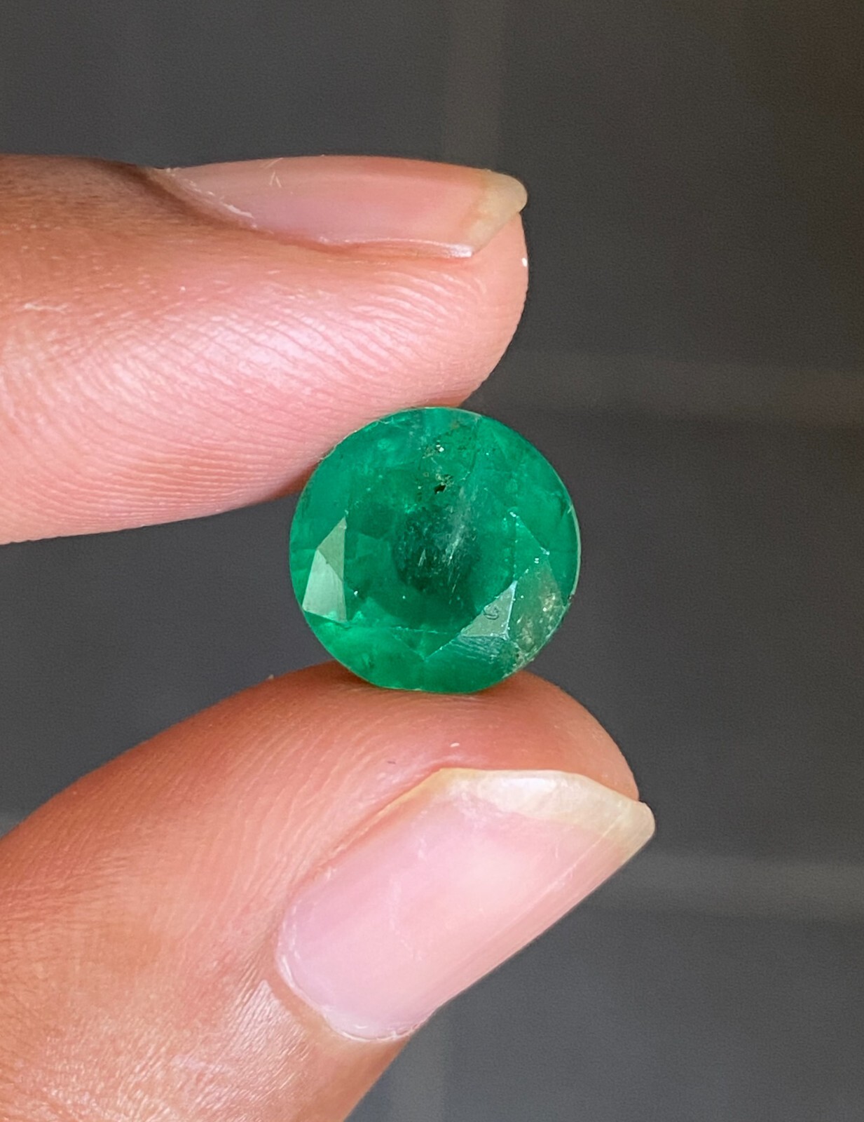 10.6MM Natural Round Emerald, Zambia origin, 4.95CTS, emerald for wedding ring.