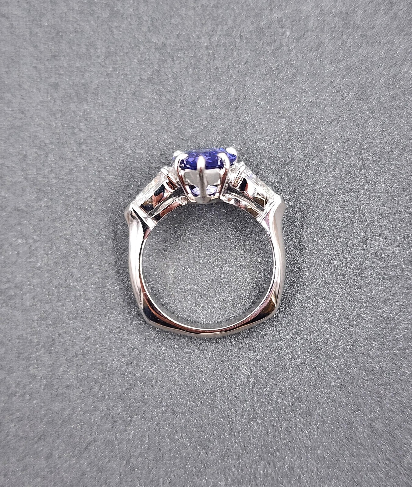 5.09 ct GIA Certified NH Color Change Sapphire & Diamond Ring
