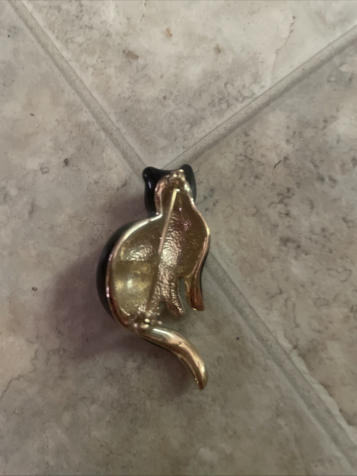 Black Rhinestone Cat Kitten Brooch Pin Enamel Gold Detail Fashion Jewelry