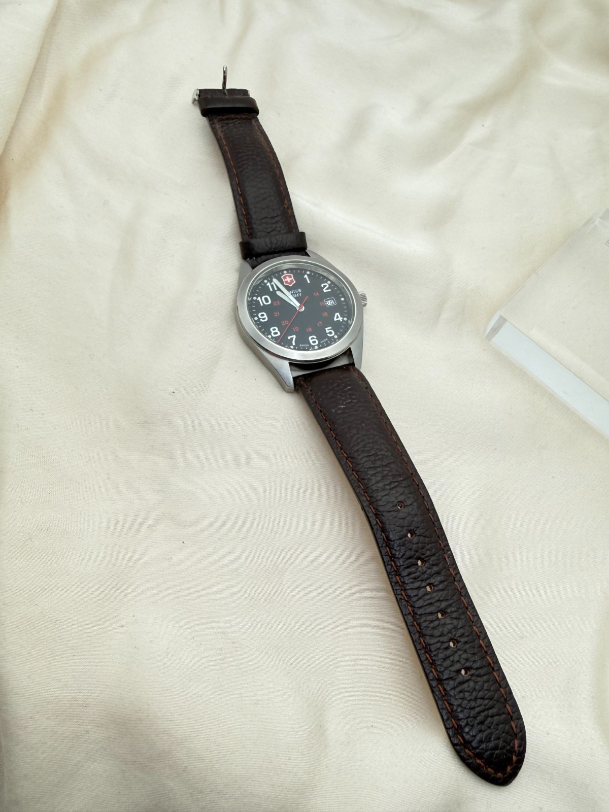 Victorinox 241083 Garrison 40mm Swiss Quartz Date Watch New Battery