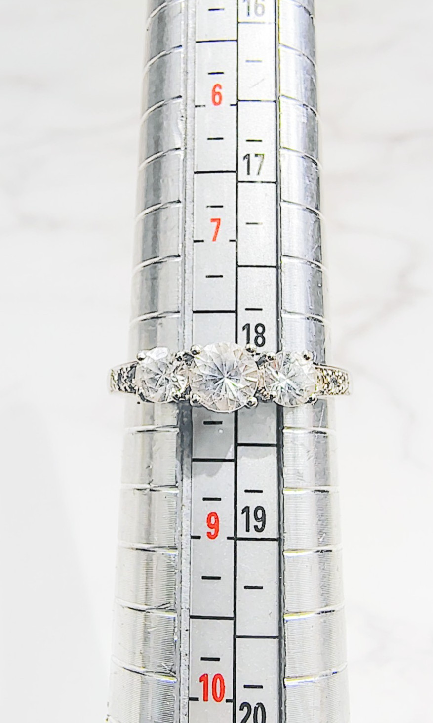 Andin 10K White Gold 1.00CT Diamond Ring • Size 8 • 9 Diamonds • 2.58g