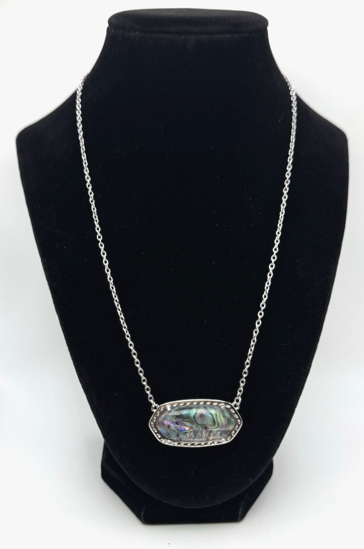 NIB D’JOY Abalone Shell Short Necklace Silvertone Silver Tone, 316L Steel 18-20″