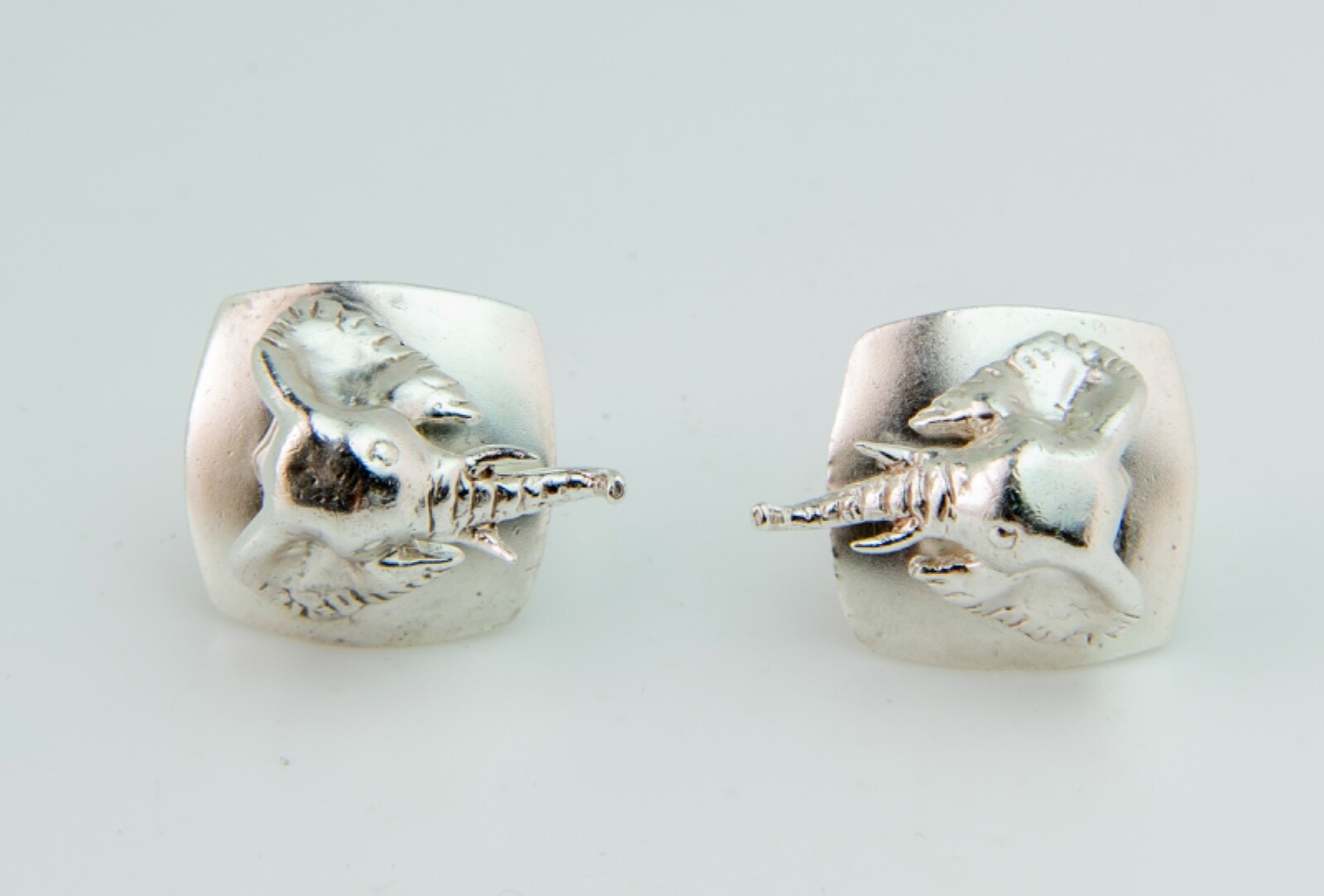 ELEPHANT HEAD SUSAN CUMMINGS DESIGNER SILVER CLIP ON EARRINGS RARE STERLING 925