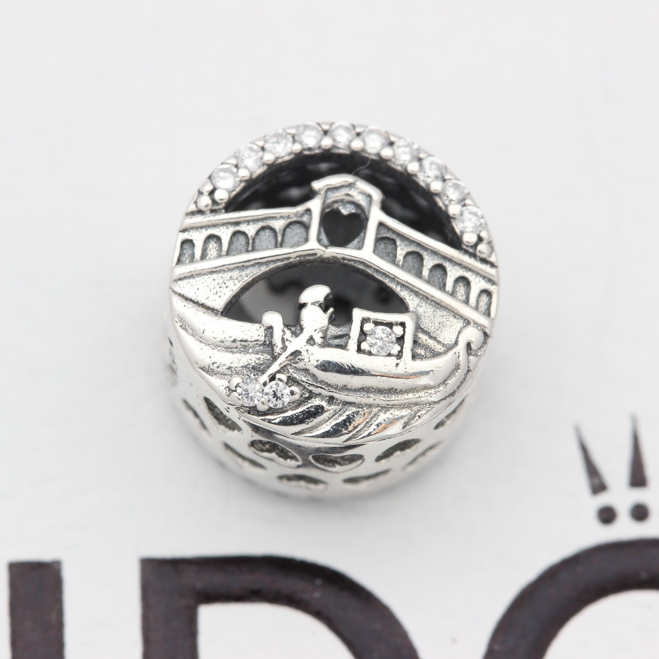 Rare Pandora Venice Gondola Scene Country Of Italy Exclusive Openwork Charm