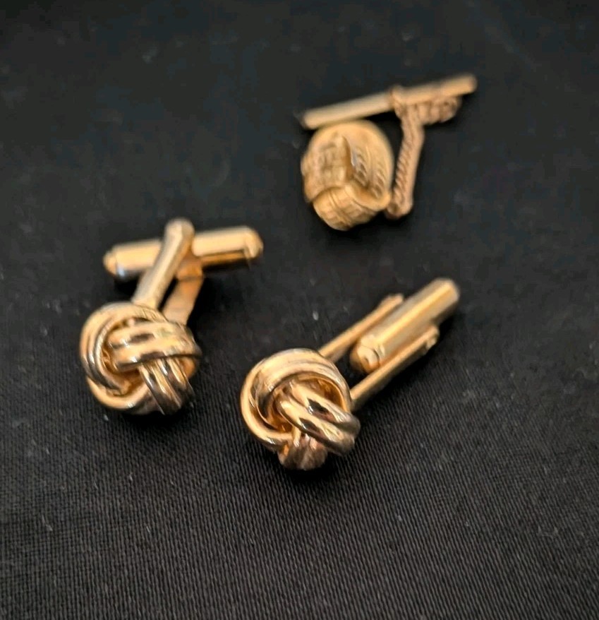 Vintage USA Mens Gold Tone Cufflinks and Tie Tack Set Love Knot Shapes