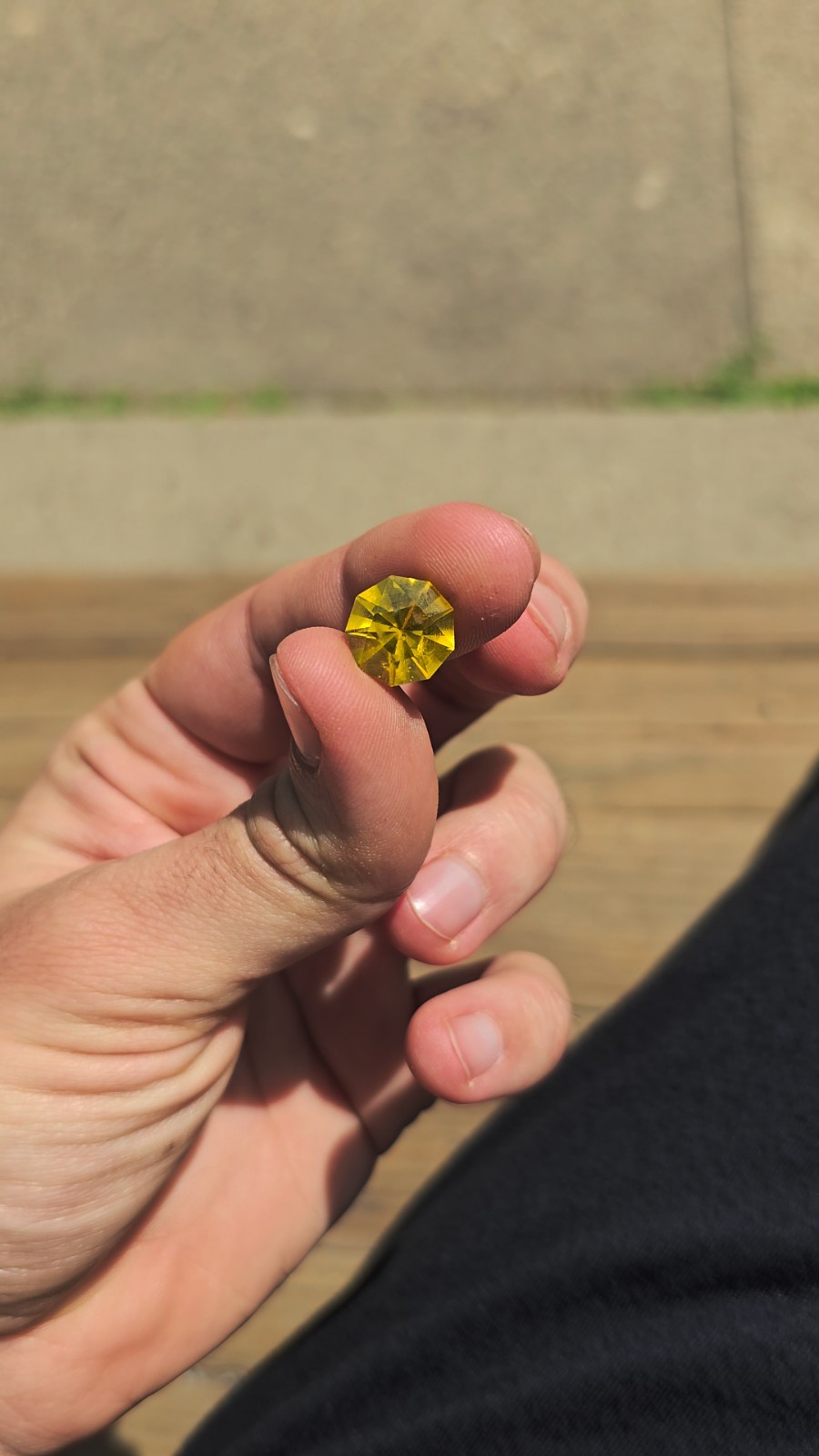 Golden YAG – 9.95 ct, ~12 mm, Brilliant Cut, Lab-Created Fluorescent Gem