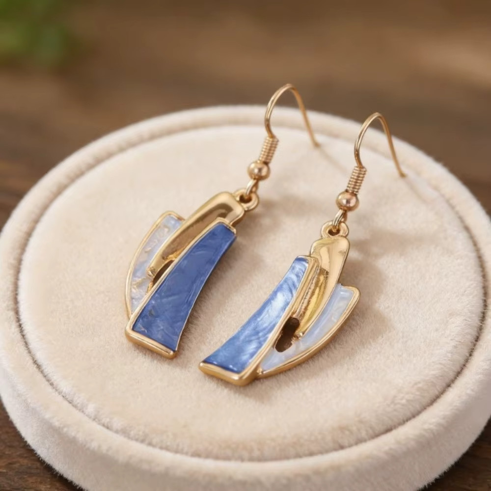 Layered Geometric Enamel Jewelry Set Necklace Earrings Zinc Alloy Elegant Gift