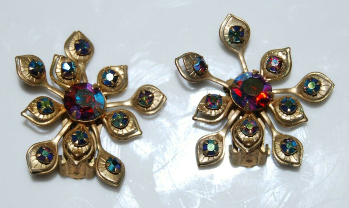 ELEGANT VTG MCM COUTURE IRIDESCENT RHINESTONES GOLDEN FLOWER SPRAY CLIP EARRINGS