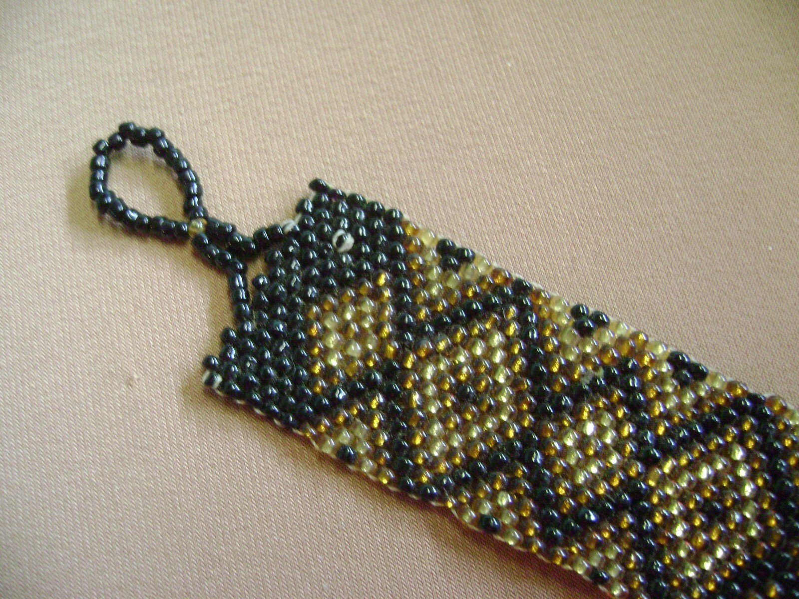 SOUTHWESTERN BOHO GLASS SEED BEADED GOLDEN BROWN BLACK 6.5″ LONG BRACELET