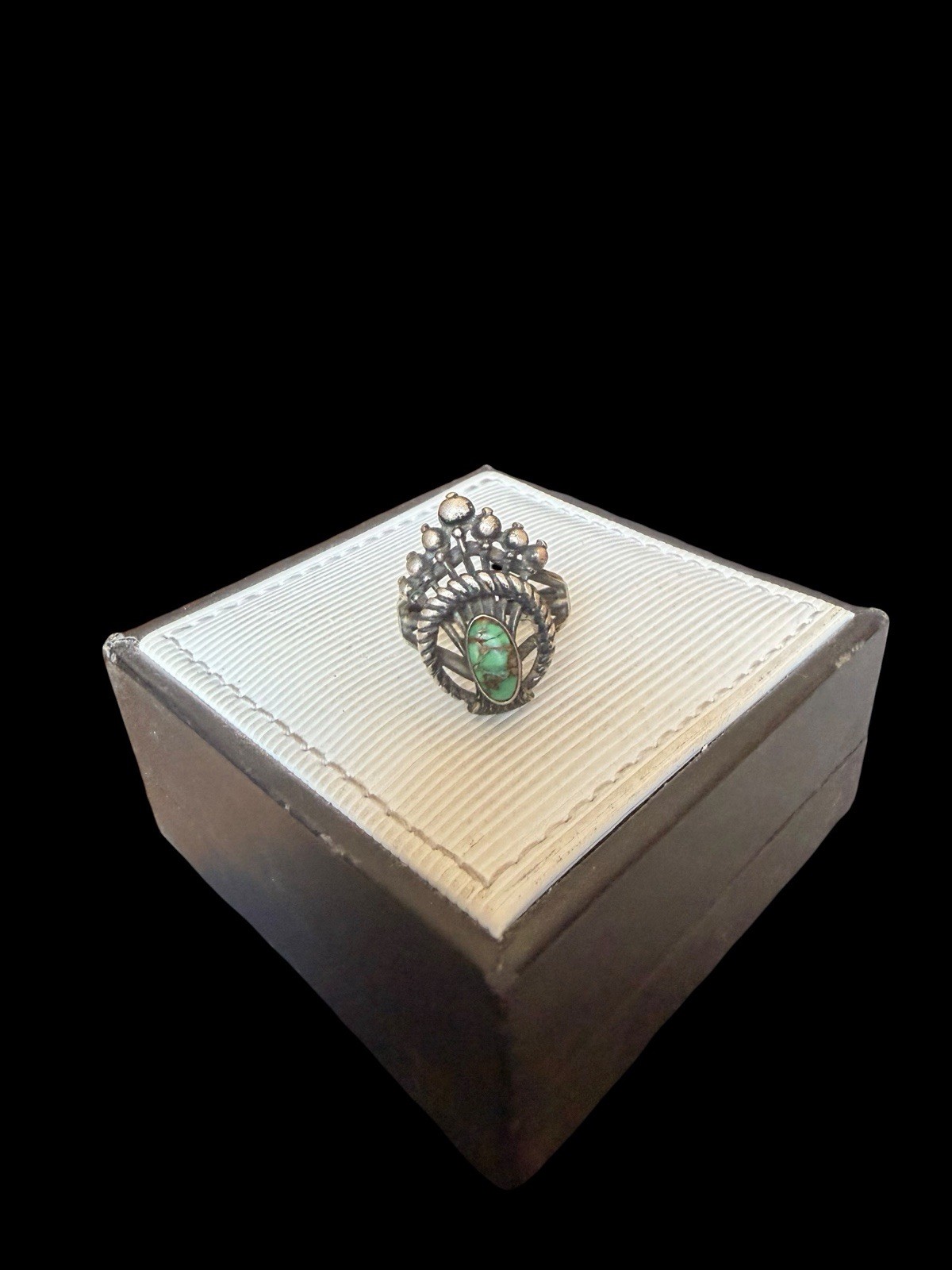 Unique Southwest Sterling Silver Green Turquoise Ring Size: 5.5