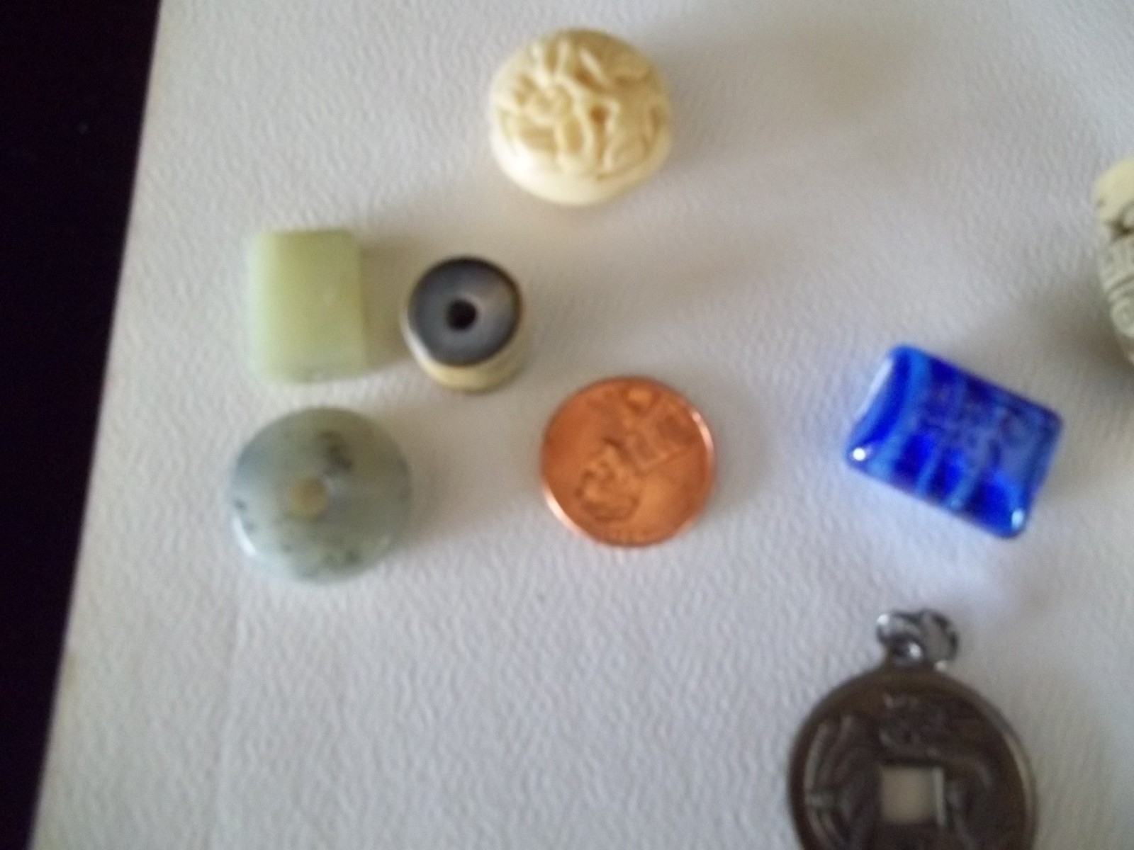 Asian style bead lot carved resin jade look glass craft beads ojime style