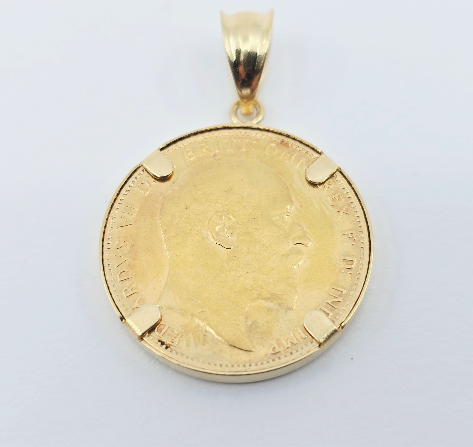 1907 United Kingdom Gold Sovereign Coin London King Edward VII Charm Pendant