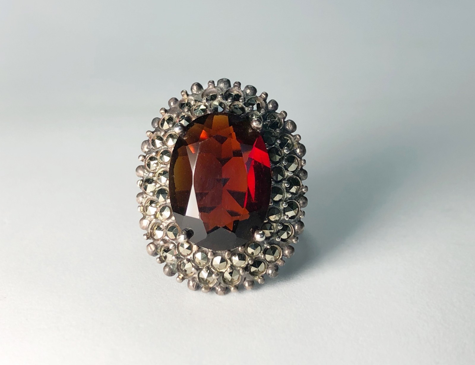 RARE Antique VICTORIAN Natural Large 10 Cts. RED ALMANDINE GARNET Sterling Ring