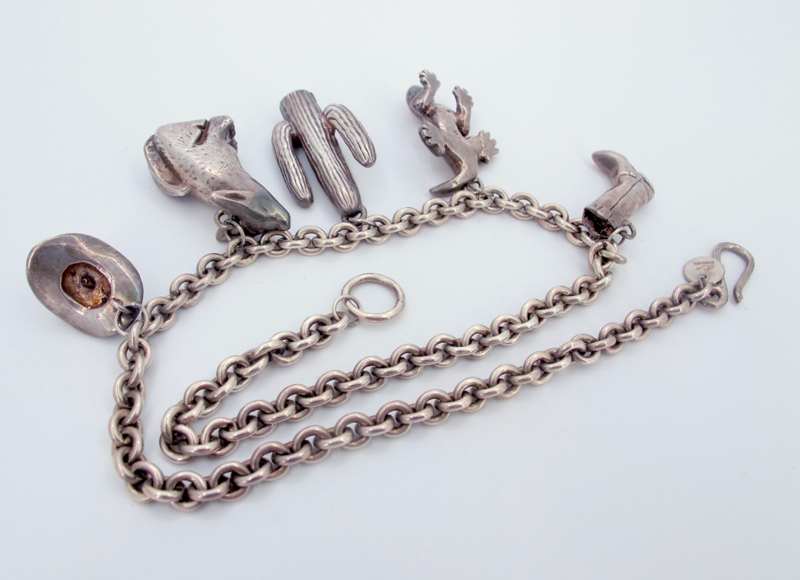 Vintage Sterling Susan Cummings Western 5 Charms Necklace 19″ Long******