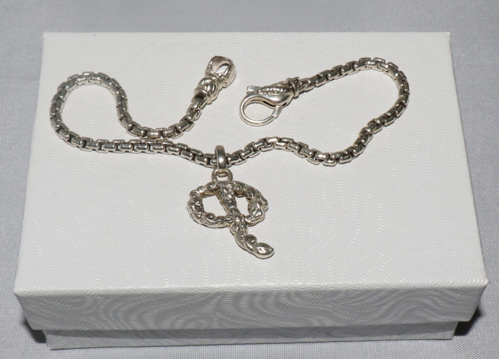 John Hardy JAI Sterling Silver Rounded Box Chain Initial “P” 7 1/4 inch Bracelet