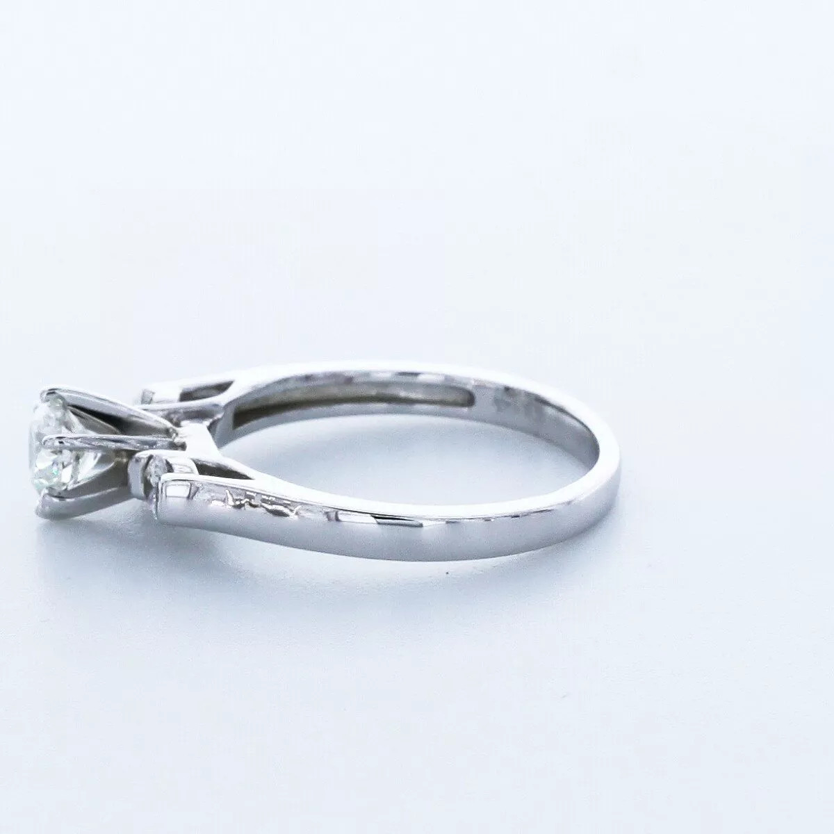 3-Stone Engagement Ring 14K Gold Classic 0.93 CT Round Lab-Grown Diamond E SI1